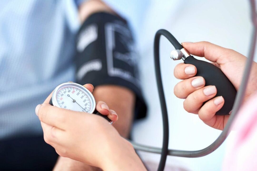 Élévation persistante de la pression artérielle - un signe d'hypertension